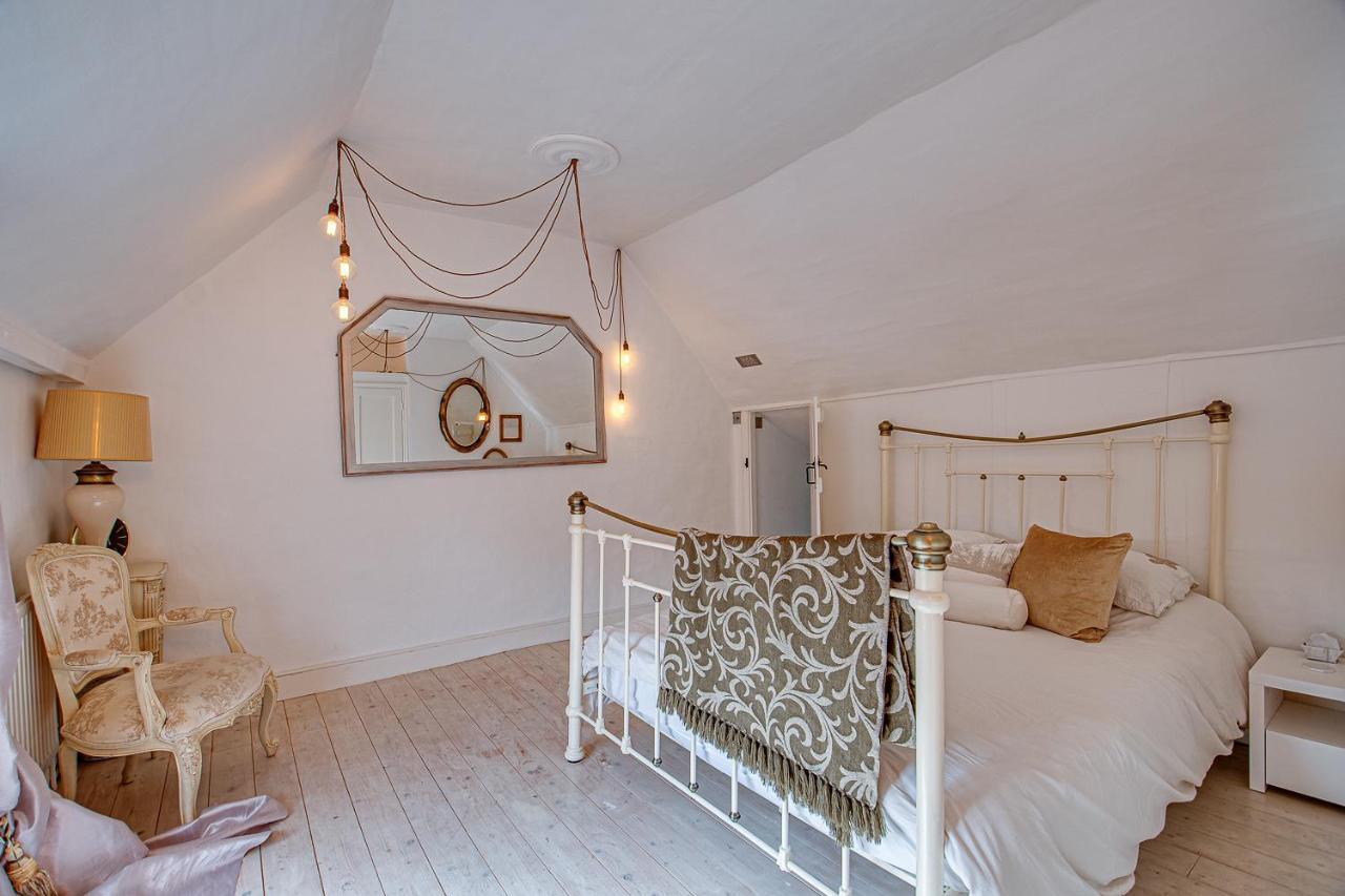 Sweet & Cosy 10 Bridewell Cottage With Parking Available Upon Request Bury St. Edmunds ภายนอก รูปภาพ