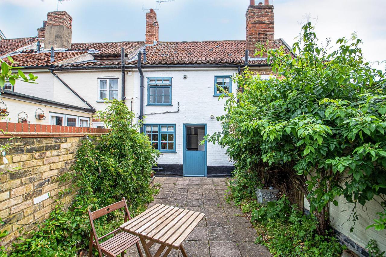 Sweet & Cosy 10 Bridewell Cottage With Parking Available Upon Request Bury St. Edmunds ภายนอก รูปภาพ