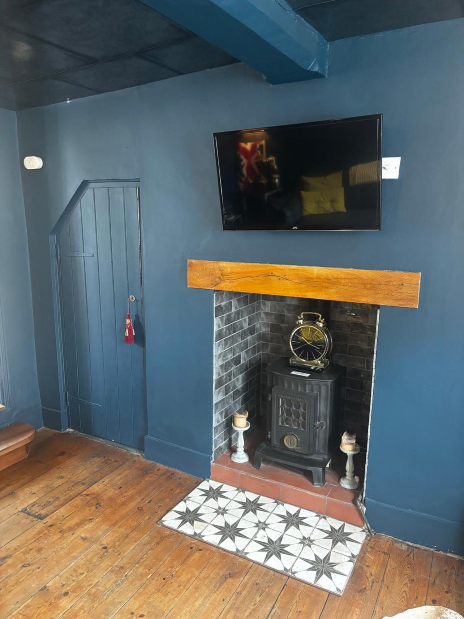 Sweet & Cosy 10 Bridewell Cottage With Parking Available Upon Request Bury St. Edmunds ภายนอก รูปภาพ