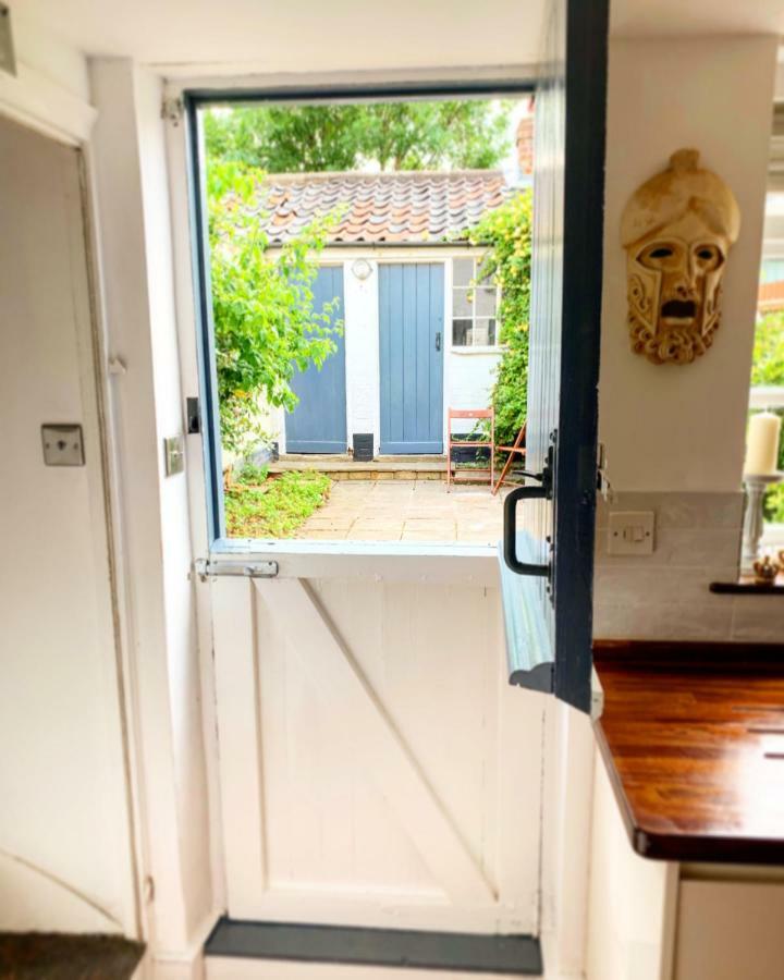 Sweet & Cosy 10 Bridewell Cottage With Parking Available Upon Request Bury St. Edmunds ภายนอก รูปภาพ